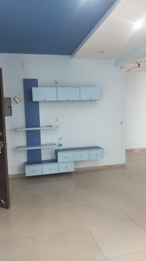 Room in 3 BHK Apartment at Vip Road – for Sale