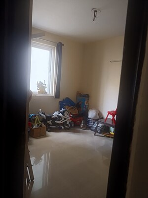 Room in 3 BHK Apartment at Vip Road – for Sale
