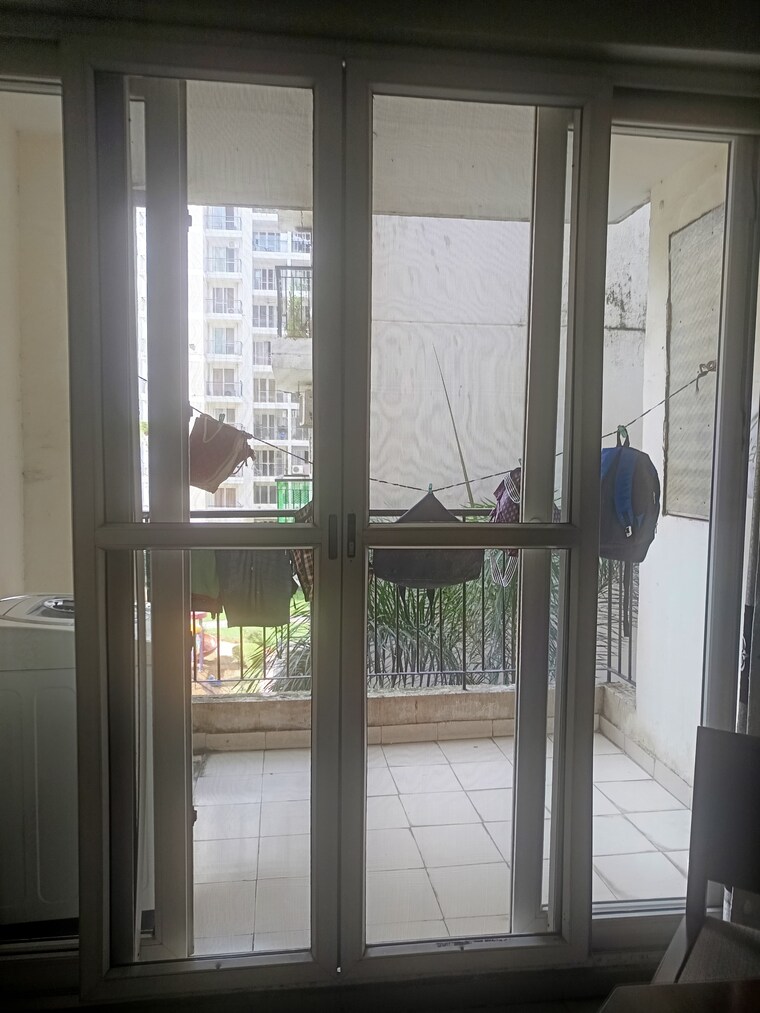 Balcony, vip road 3 Bedroom 1735 Sq.Ft. Apartment In Vip Road Zirakpur 9277868