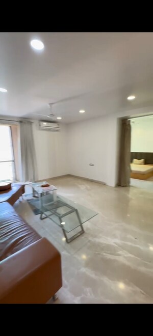 Bedroom in 4 BHK Apartment at Transcon Flora Heights, Andheri West – for Rent