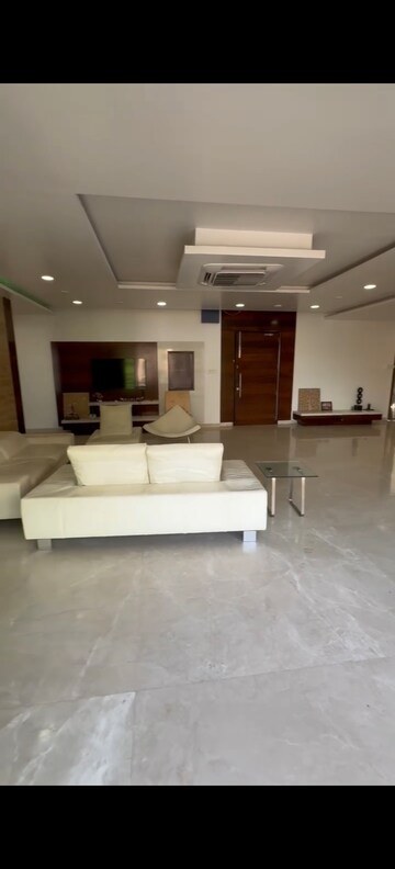 4 BHK Apartment For Rent in Transcon Flora Heights, Andheri West