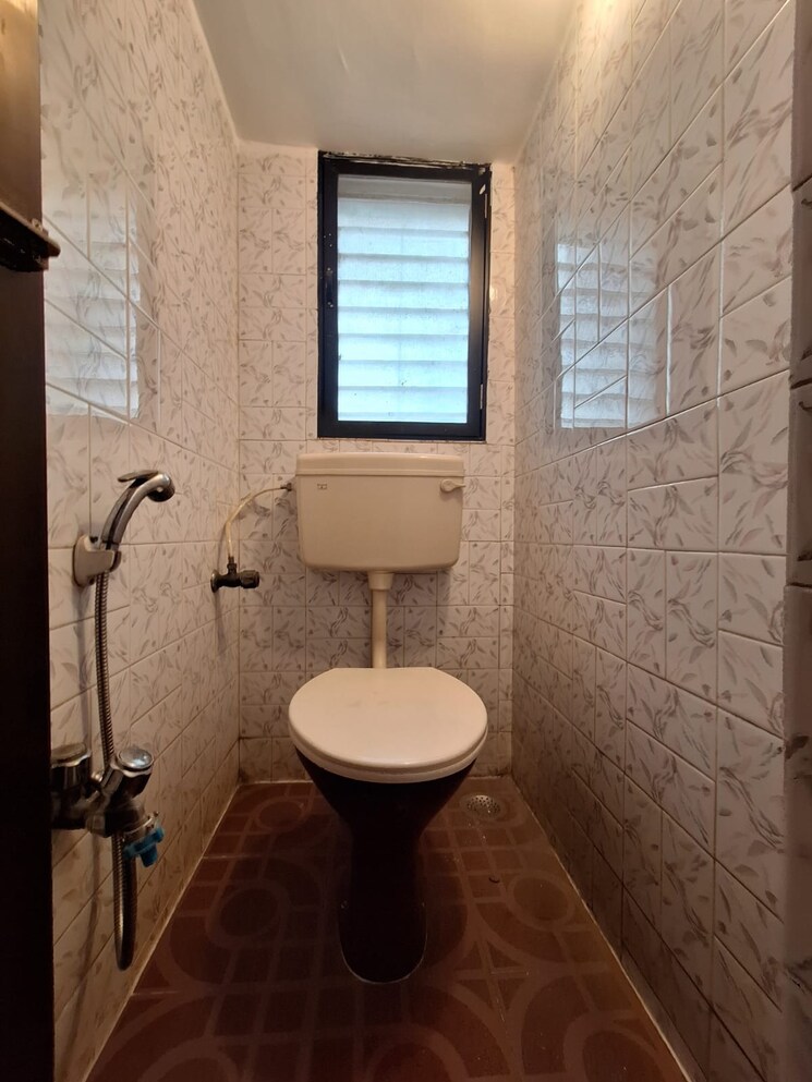 Bathroom, sector 2 vashi 3 Bedroom 1800 Sq.Ft. Independent House In Sector 2 Vashi Navi Mumbai 9277916