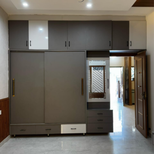 Room in 4 BHK Independent House at Sunny Enclave – for Sale