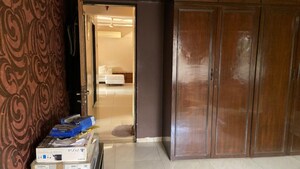 Furnished Amenities in 3 BHK Apartment at Lashkaria Green Woods, Andheri West – for Rent