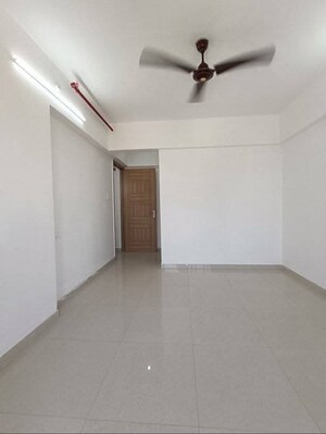 Room in 2 BHK Apartment at Lodha Panacea 1, Dombivli East – for Rent