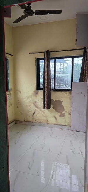 Room in 2.5 BHK Apartment at Yashwant Arcade, Kopar Khairane – for Rent