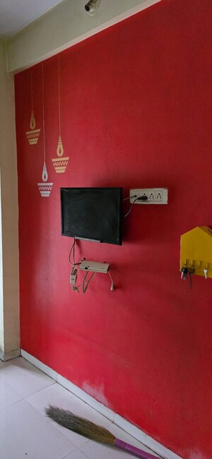 Furnished Amenities in 2.5 BHK Apartment at Yashwant Arcade, Kopar Khairane – for Rent