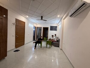 Building Lobby in 2 BHK Builder Floor at Sector 40 – for Rent