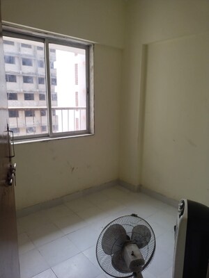 Room in 1 BHK Apartment at Kurla West – for Rent