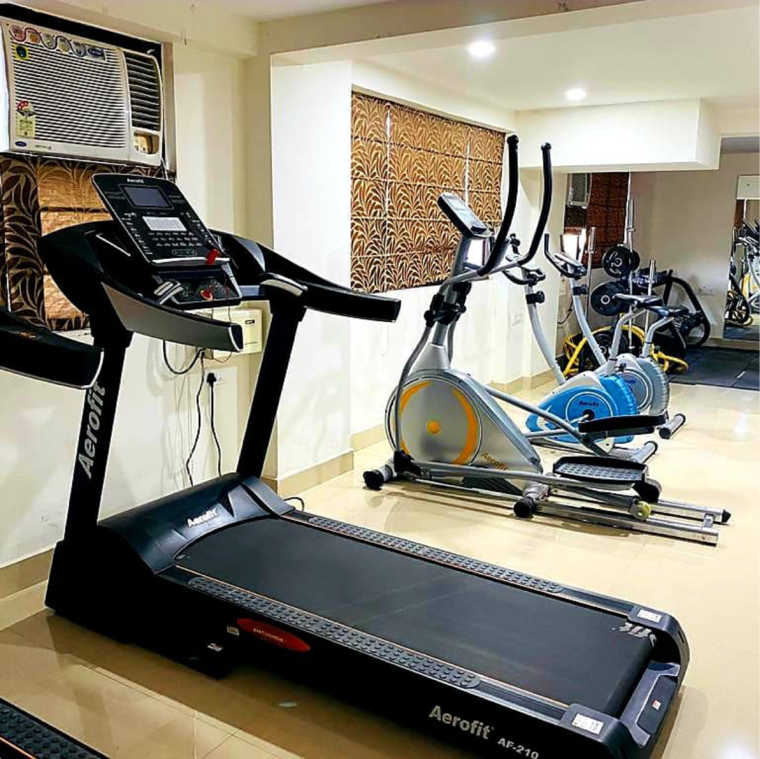 Gym, gandharva-imperial-crest 3.5 Bedroom 1840 Sq.Ft. Apartment In Amar Shaheed Path Lucknow 9278069