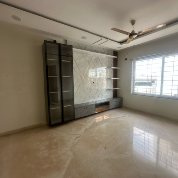 Room in 3 BHK Apartment at Begumpet – for Rent
