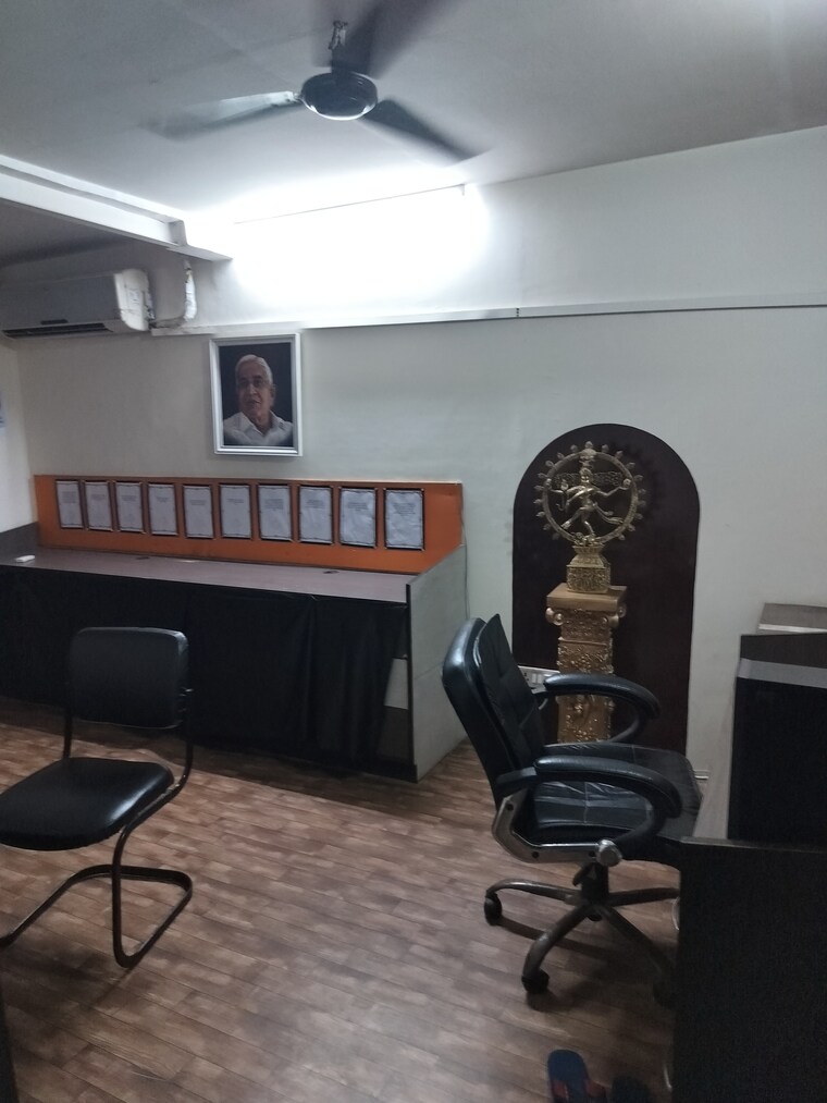  Parking, sector 12 dwarka Commercial Office Space 160 Sq.Ft. In Sector 12 Dwarka Delhi 9278103