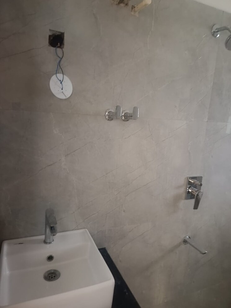 Bathroom, chembur 2 Bedroom 785 Sq.Ft. Apartment In Chembur Mumbai 9278109