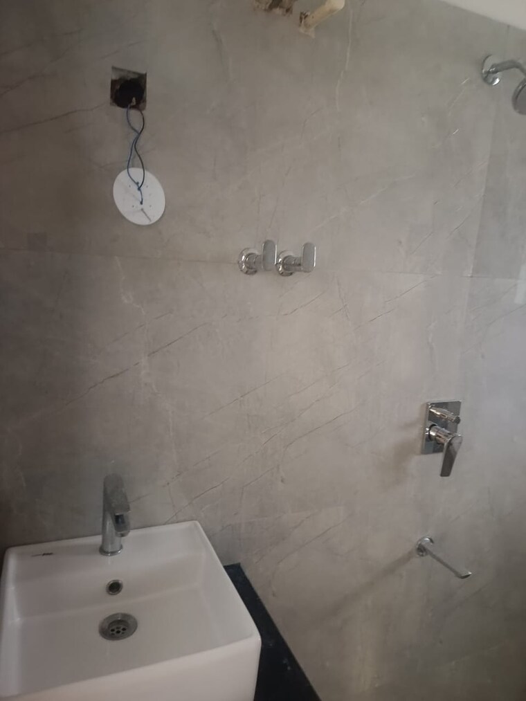 Bathroom, chembur 2 Bedroom 785 Sq.Ft. Apartment In Chembur Mumbai 9278109