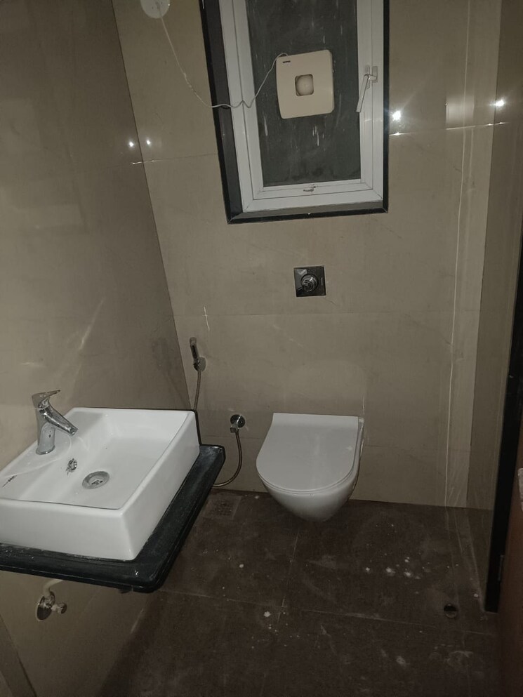 Bathroom, chembur 2 Bedroom 785 Sq.Ft. Apartment In Chembur Mumbai 9278109