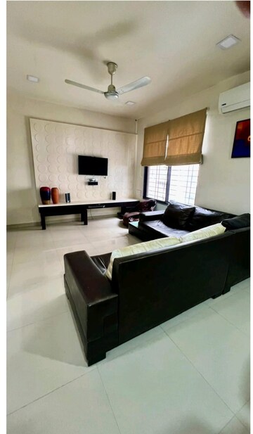 Master Bedroom in 3 BHK Penthouse at Welworth Paradise, Baner – for Rent
