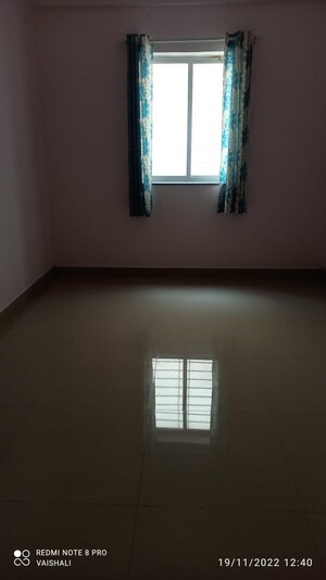 Room in 2 BHK Apartment at Sinhagad Road – for Sale