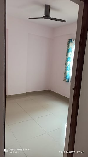 Room in 2 BHK Apartment at Sinhagad Road – for Sale