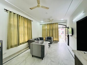 Living Room in 2 BHK Builder Floor at Sector 40 – for Rent