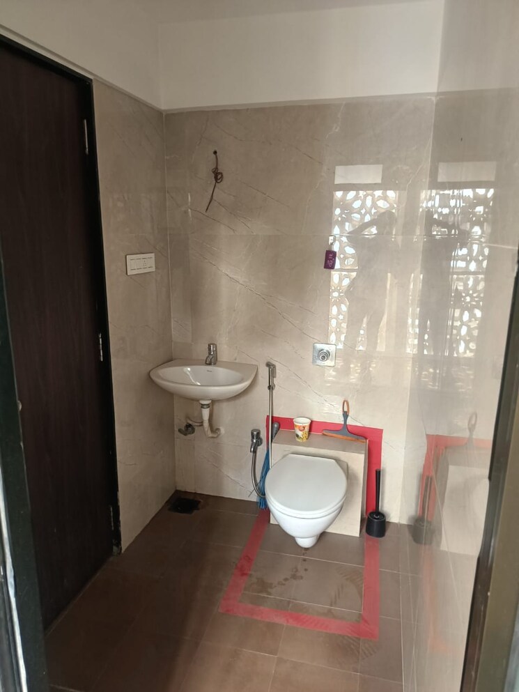 Bathroom, chembur 1 Bedroom 650 Sq.Ft. Apartment In Chembur Mumbai 9278148
