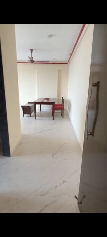 Room in 3 BHK Apartment at Best Complex Andheri West, Andheri West – for Rent