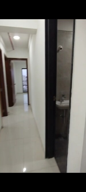 Building Lobby in 3 BHK Apartment at Best Complex Andheri West, Andheri West – for Rent