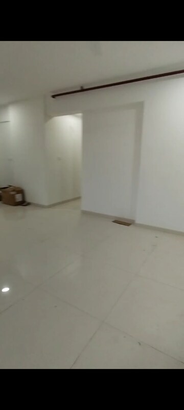 Room in 3 BHK Apartment at Best Complex Andheri West, Andheri West – for Rent