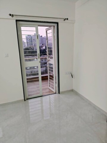 Room in 3 BHK Apartment at Dream Metropark County, Balewadi – for Rent