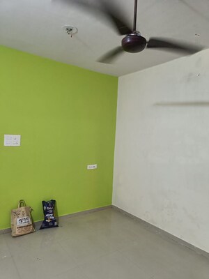 Room in 1 BHK Apartment at Matoshree Park, Bhandup East – for Rent