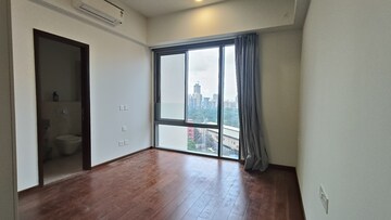 Master Bedroom in 2 BHK Apartment at Piramal Mahalaxmi, Mahalaxmi – for Rent