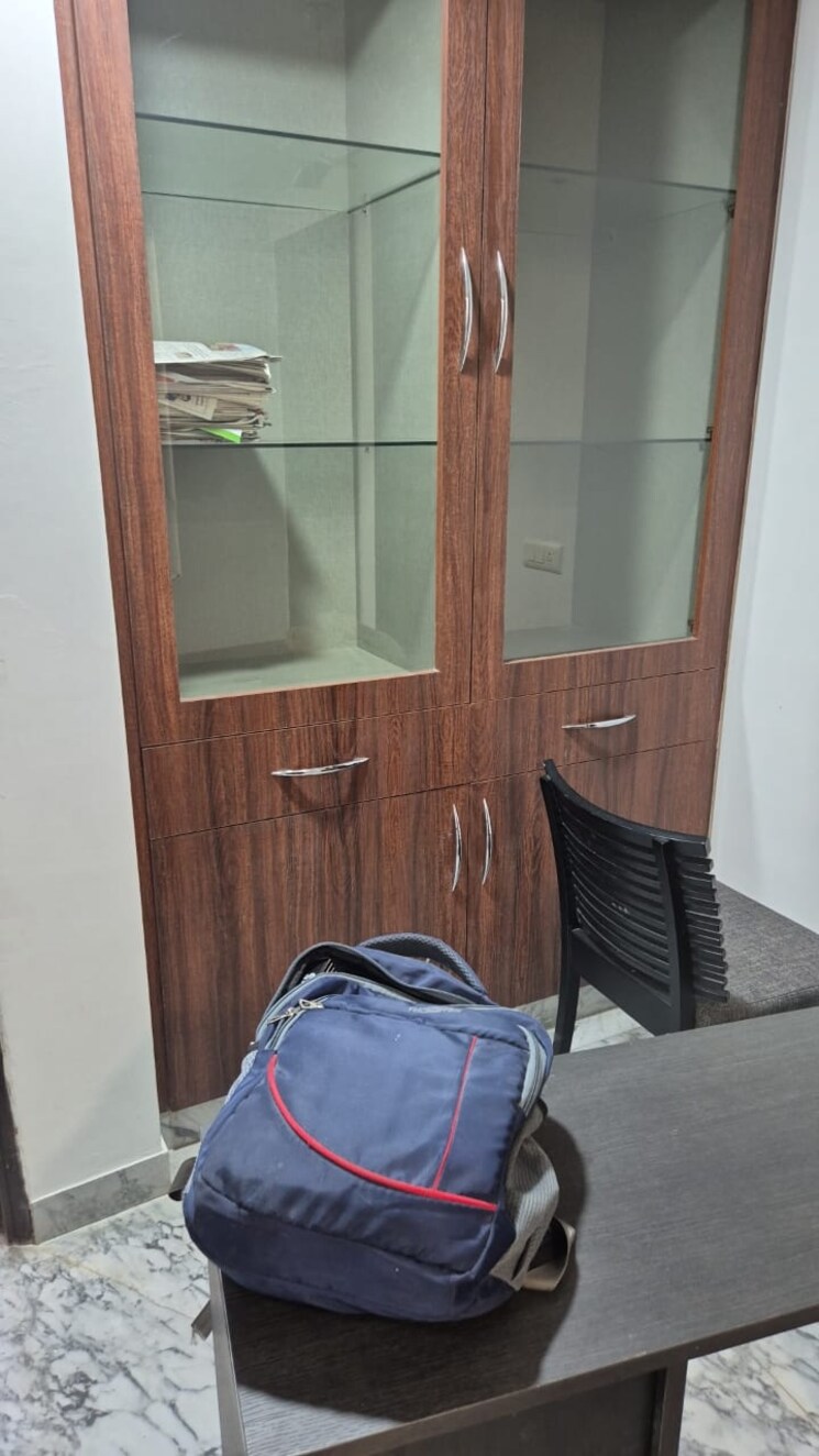 Bathroom, defence colony 3 Bedroom 217 Sq.Yd. Independent House In Defence Colony Delhi 9278171