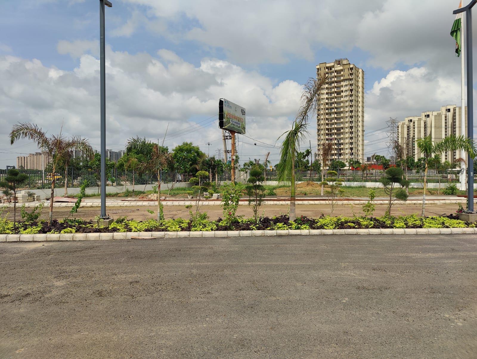 3 BHK 2256 Sq.Ft. Apartment in Alaknanda Society
