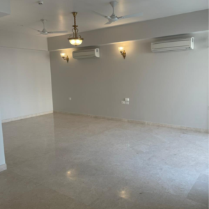 Room in 3 BHK Apartment at DLF The Primus, Sector 82a – for Rent