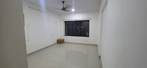 Room in 3 BHK Apartment at Vastu Tower, Malad West – for Rent
