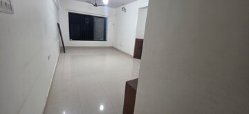 Room in 3 BHK Apartment at Vastu Tower, Malad West – for Rent
