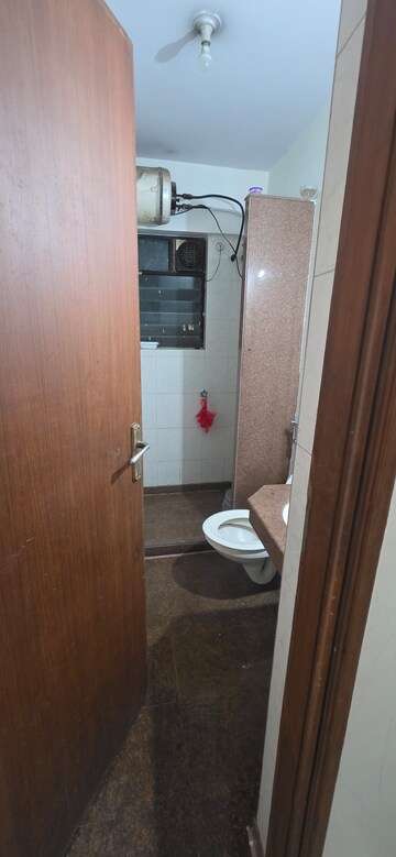 Parking in 3 BHK Apartment at Vastu Tower, Malad West – for Rent