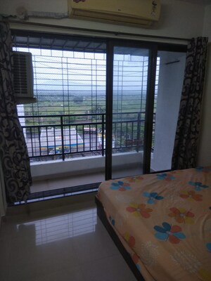 Room in 2 BHK Apartment at Shah Royale, Kharghar – for Sale