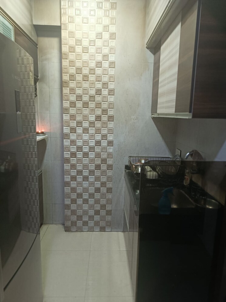 Bathroom, shah-royale 2 Bedroom 1215 Sq.Ft. Apartment In Kharghar Navi Mumbai 9278234