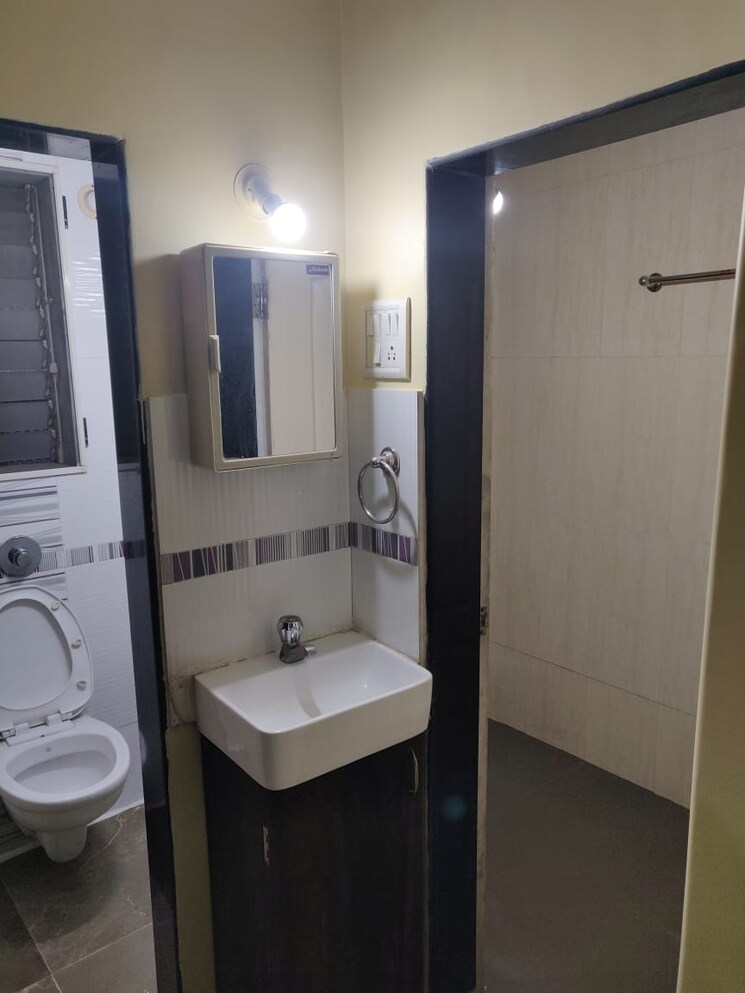 Bathroom, vihang-valley-phase-3 1 Bedroom 465 Sq.Ft. Apartment In Kasarvadavali Thane 9278251