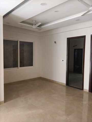 3 BHK Apartment For Rent in HLP Palmillas, Vip Road