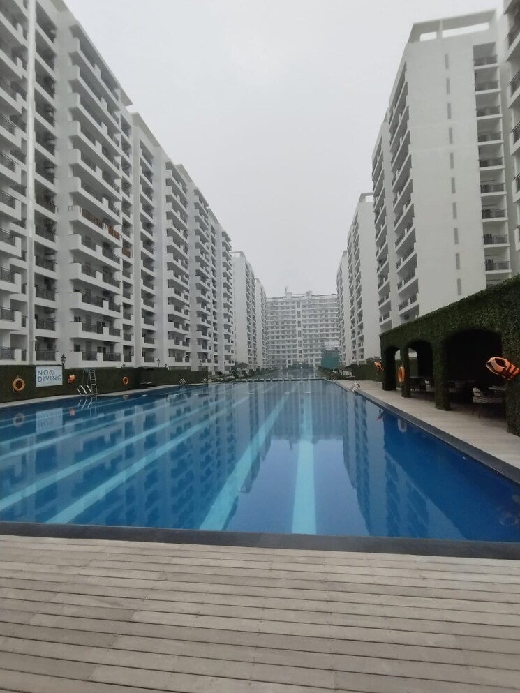 Exterior View, central-park-flower-valley-aqua-front-towers 3 Bedroom 1750 Sq.Ft. Apartment In Sohna Sector 33 Gurgaon 9278270