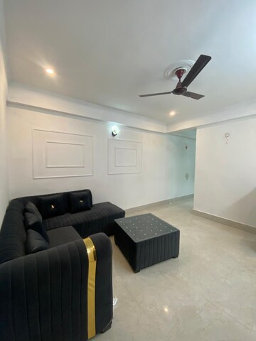 Team Area in 1 BHK Builder Floor at Maidan Garhi – for Rent