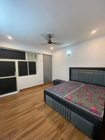 Bedroom in 1 BHK Builder Floor at Maidan Garhi – for Rent