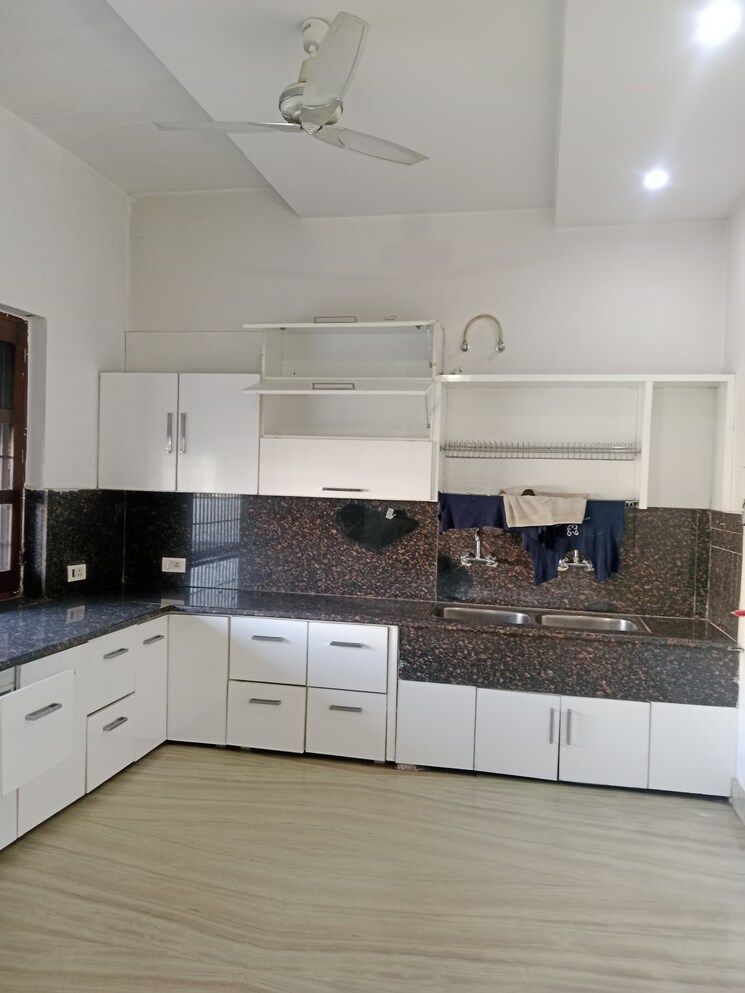 Kitchen, sector 13 2.5 Bedroom 1963 Sq.Ft. Builder Floor In Sector 13 Panipat 9278289