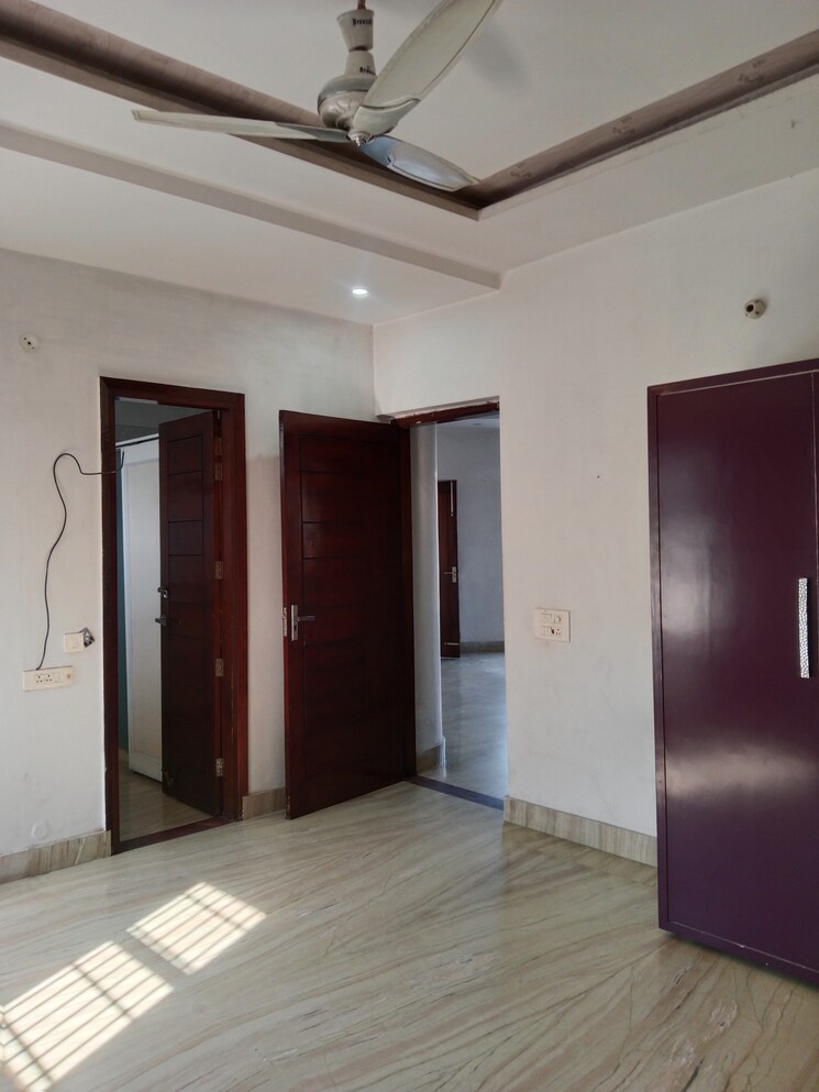 Room, sector 13 2.5 Bedroom 1963 Sq.Ft. Builder Floor In Sector 13 Panipat 9278289