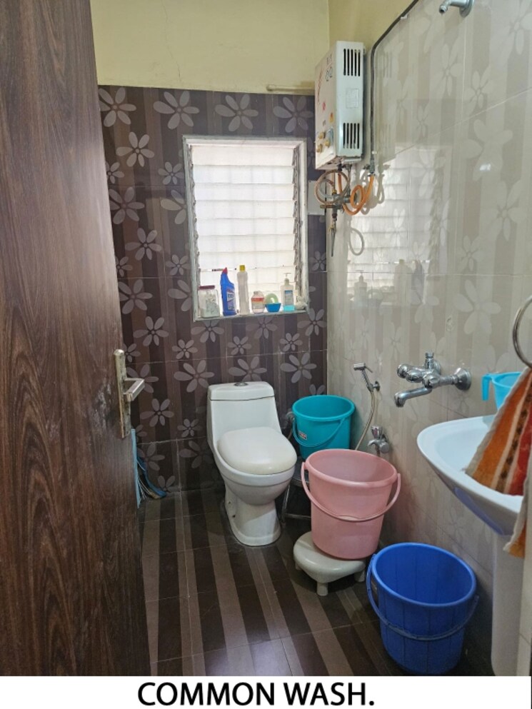 Bathroom, happy-valley 2 Bedroom 700 Sq.Ft. Apartment In Manpada Thane 9278291