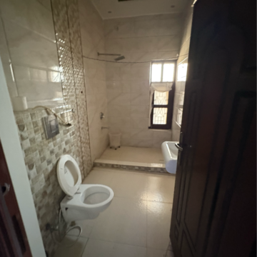 Attached Bathroom in 5 BHK Penthouse at Sector 9a – for Rent