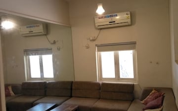 4 BHK Apartment For Rent in Jeevan Vihar Building, Malabar Hill