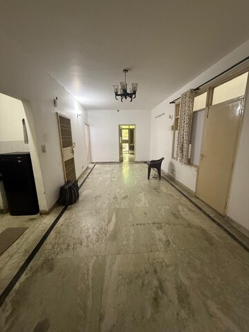 Room in 3.5 BHK Independent House at Eldeco Ananda, Sector 48 – for Rent