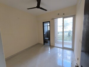 Room in 2 BHK Apartment at Signature The Serenas, Sohna Sector 36 – for Sale